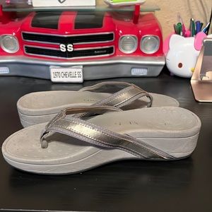 In very good condition Vionic Sandals